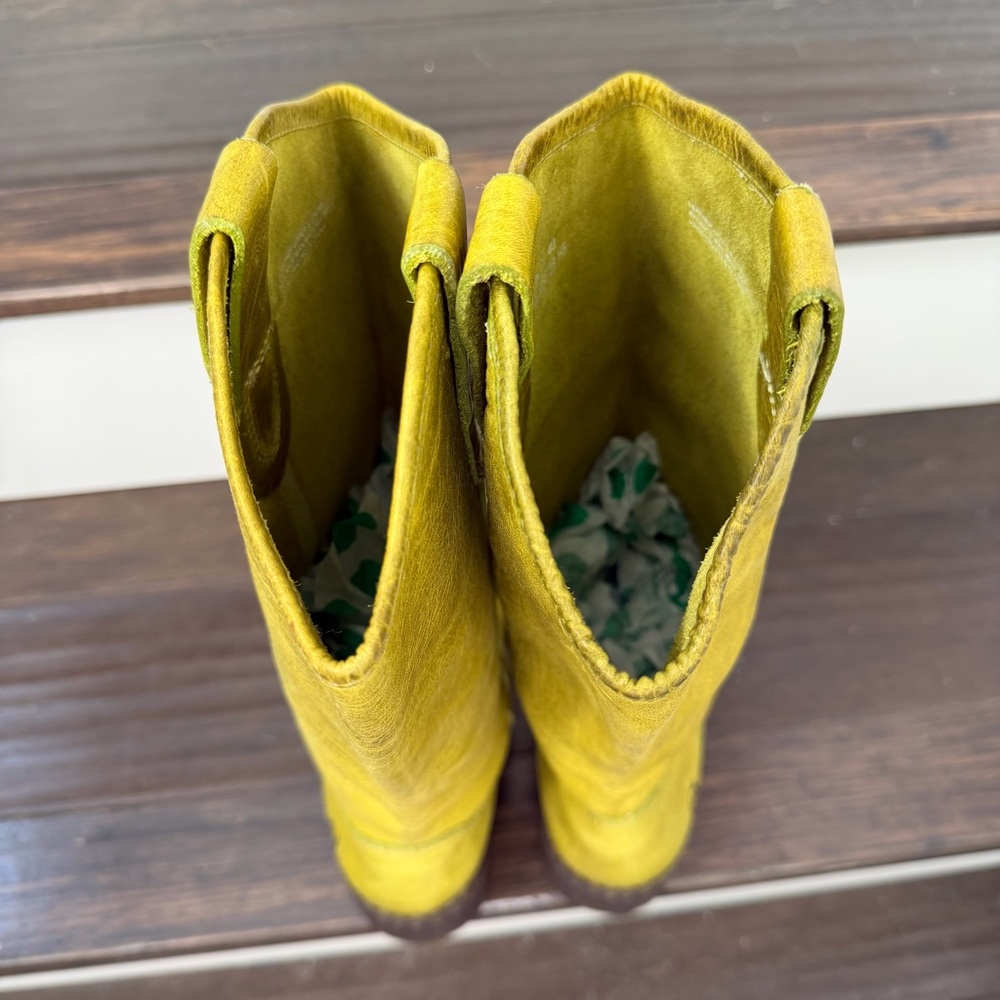 Incredible Chartreuse Born Leather Western Boots Size 8.5 - Picture 4 of 9